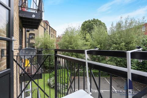 3 bedroom flat to rent, Bridgewalk Heights, 80 Weston Street, London, SE1