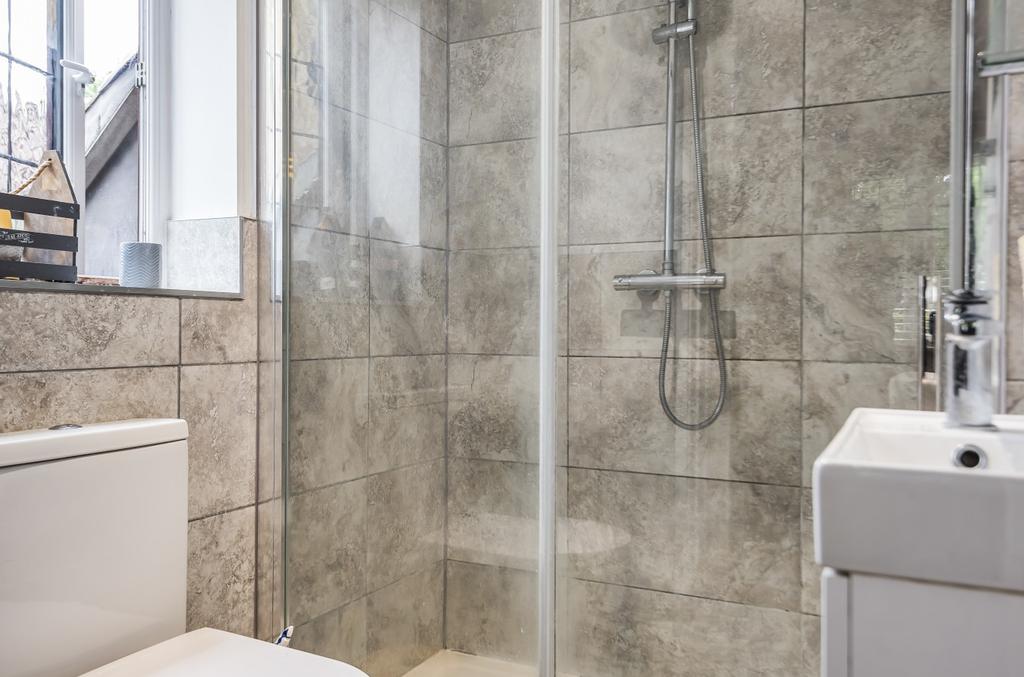 Ensuite Shower Room