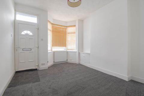 3 bedroom semi-detached house to rent, Nansen Road, Leicester