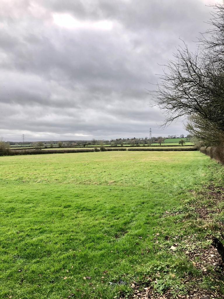 Braydon, Swindon, Wiltshire Farm land £55,000