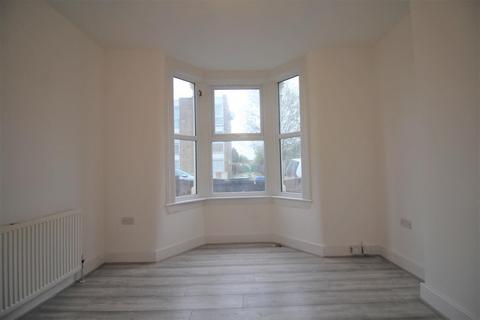 4 bedroom end of terrace house to rent, Inverness Road, Edmonton, N18