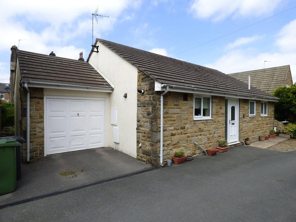 Sycamore Avenue, Meltham, Holmfirth, HD9 2 bed bungalow £150,000
