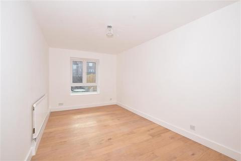 26 Mcintosh Close, Wallington, SM6 9JP