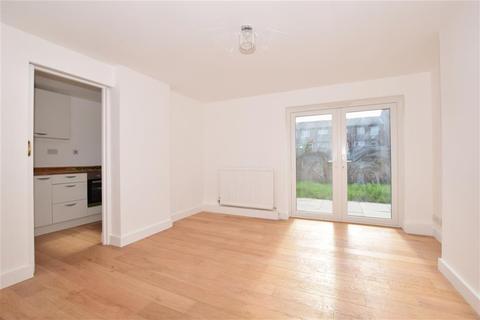 26 Mcintosh Close, Wallington, SM6 9JP