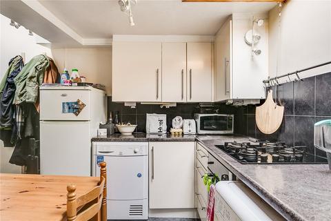 2 bedroom flat to rent, Agamemnon Road, West Hampstead, London