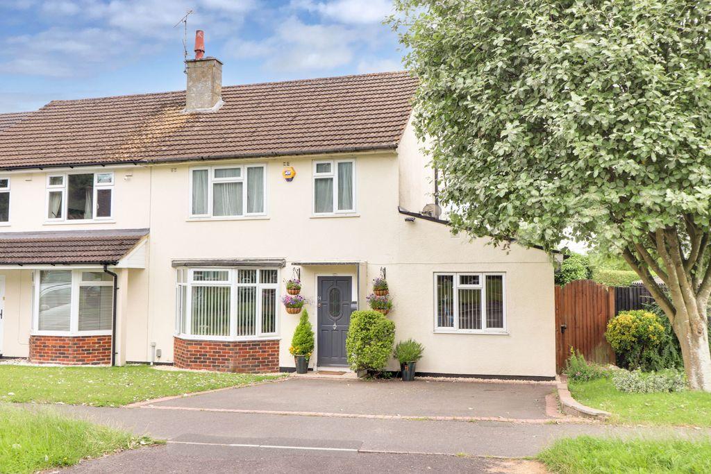 Stratfield Road, Oakridge, Basingstoke RG21 5SD 4 bed semidetached house £395,000