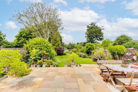 91 Edgell Road, Staines-upon-thames, TW18 2EN