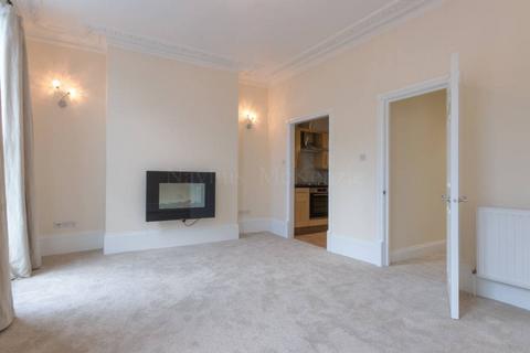 1 bedroom flat to rent, Belsize Park NW3