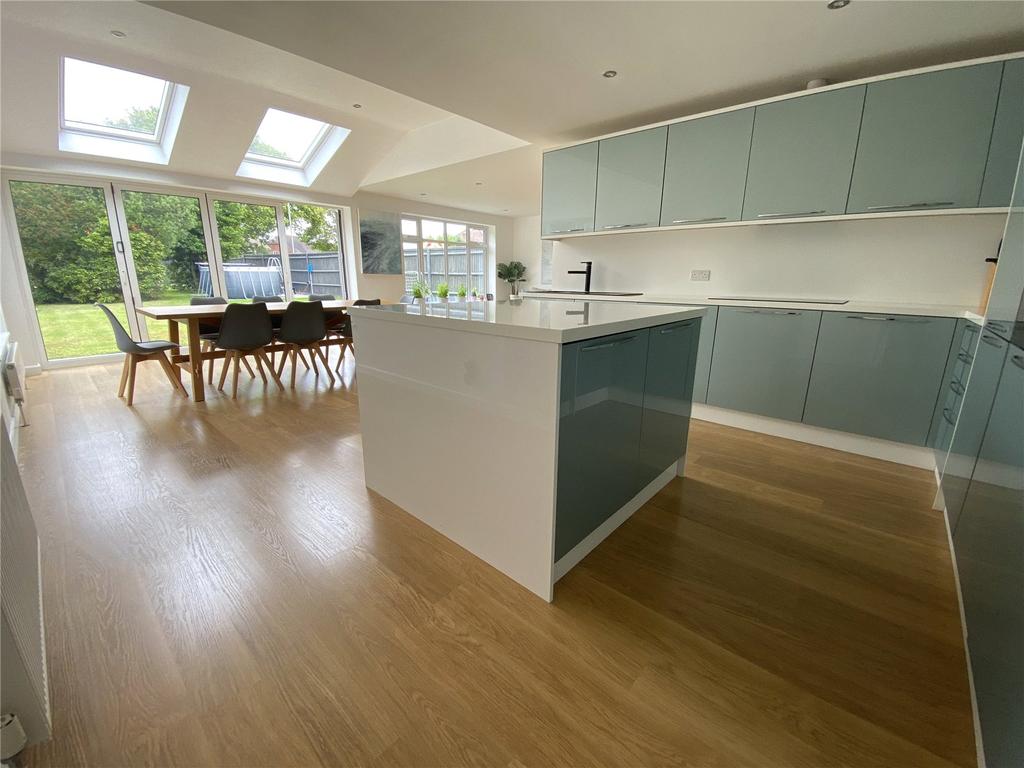 Western Way, Alverstoke, Gosport... 6 bed detached house £850,000