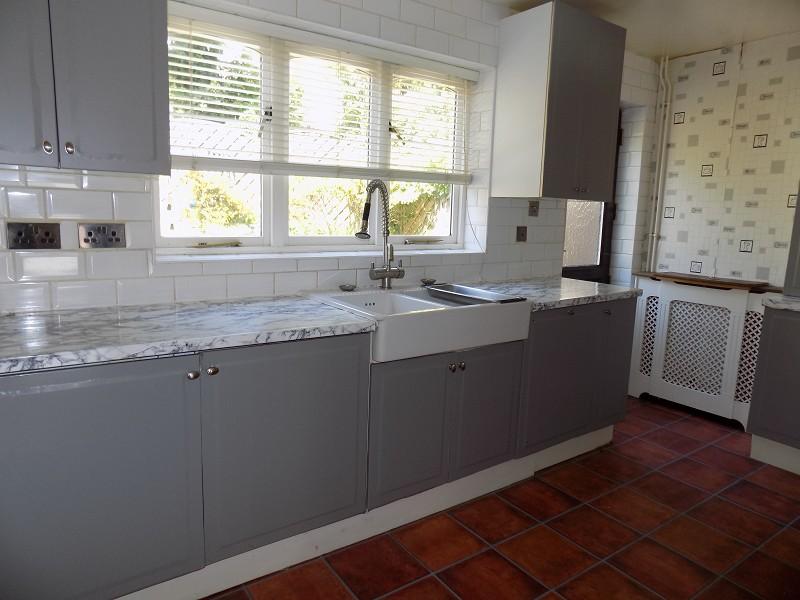 Riverside, Aberkenfig, Bridgend . CF32 9DA 4 bed detached house £235,000