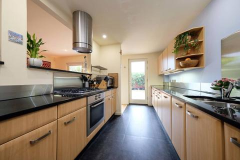 92 Bavelaw Road, Balerno, EH14 7AE