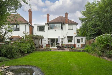 44 Claygate Lane, Esher, KT10 0AQ
