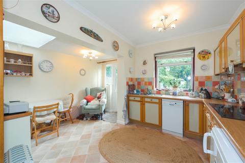 44 Claygate Lane, Esher, KT10 0AQ