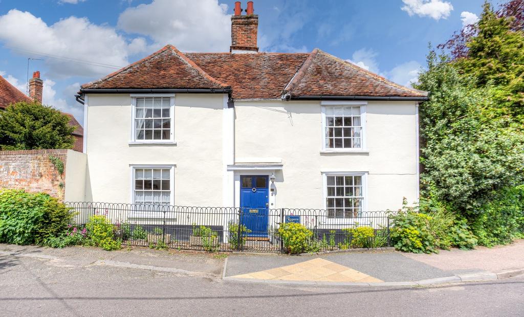 Lodge Road, Writtle, CM1 6 bed detached house £1,325,000