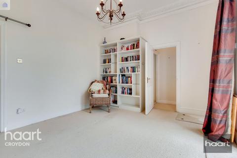 Flat 1, 39 Avondale Road, South Croydon, CR2 6JE