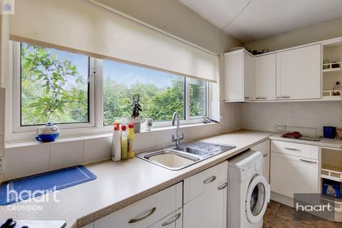 Flat 1, 39 Avondale Road, South Croydon, CR2 6JE