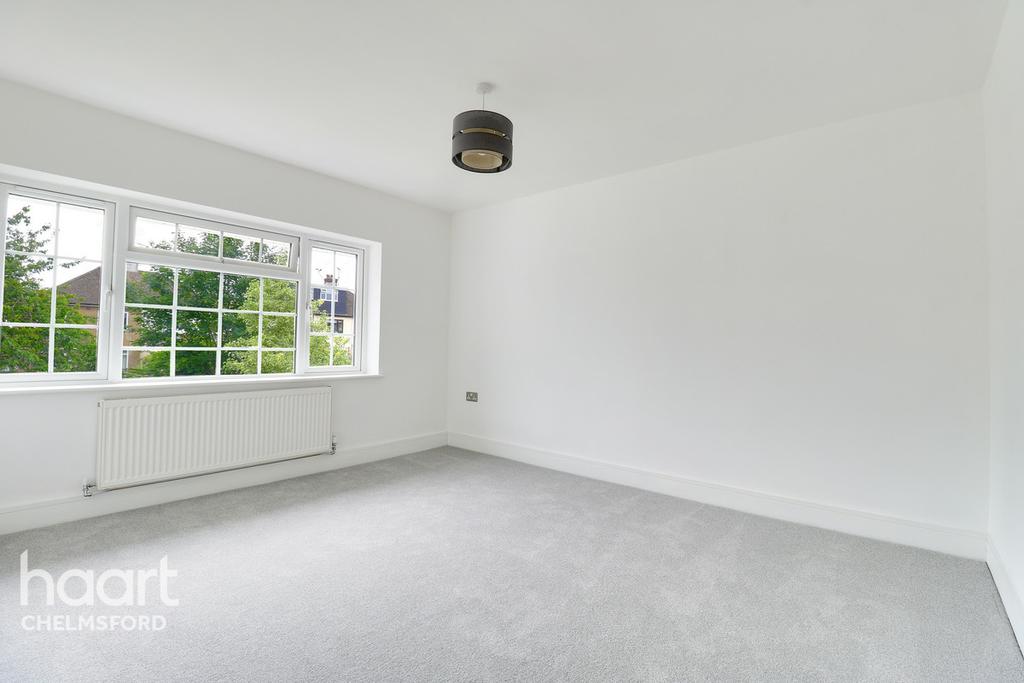 Third Avenue, Chelmsford 2 bed apartment £325,000