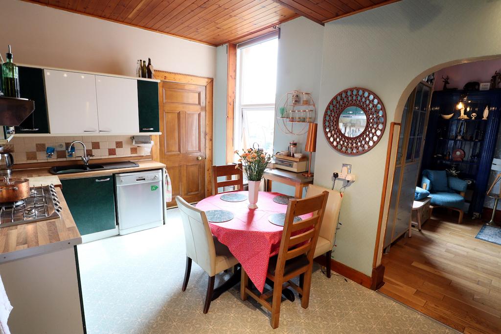 Dining kitchen (2)