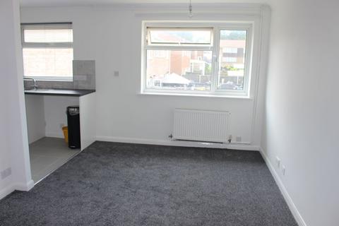 1 bedroom maisonette to rent, Rudge Close, Lordswood, Chatham ME5