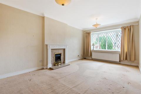 10 Balmoral Drive, Beverley, HU17 8UH