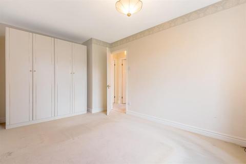 10 Balmoral Drive, Beverley, HU17 8UH
