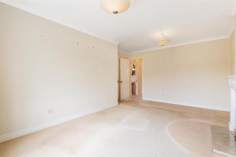 10 Balmoral Drive, Beverley, HU17 8UH