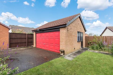 10 Balmoral Drive, Beverley, HU17 8UH