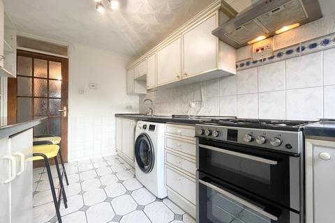 37 Westray Close, Basingstoke, RG21 4HY
