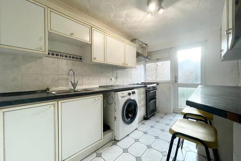 37 Westray Close, Basingstoke, RG21 4HY