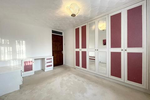 37 Westray Close, Basingstoke, RG21 4HY
