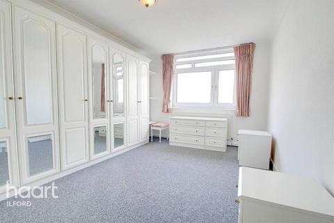 undefined, Park Avenue, Ilford