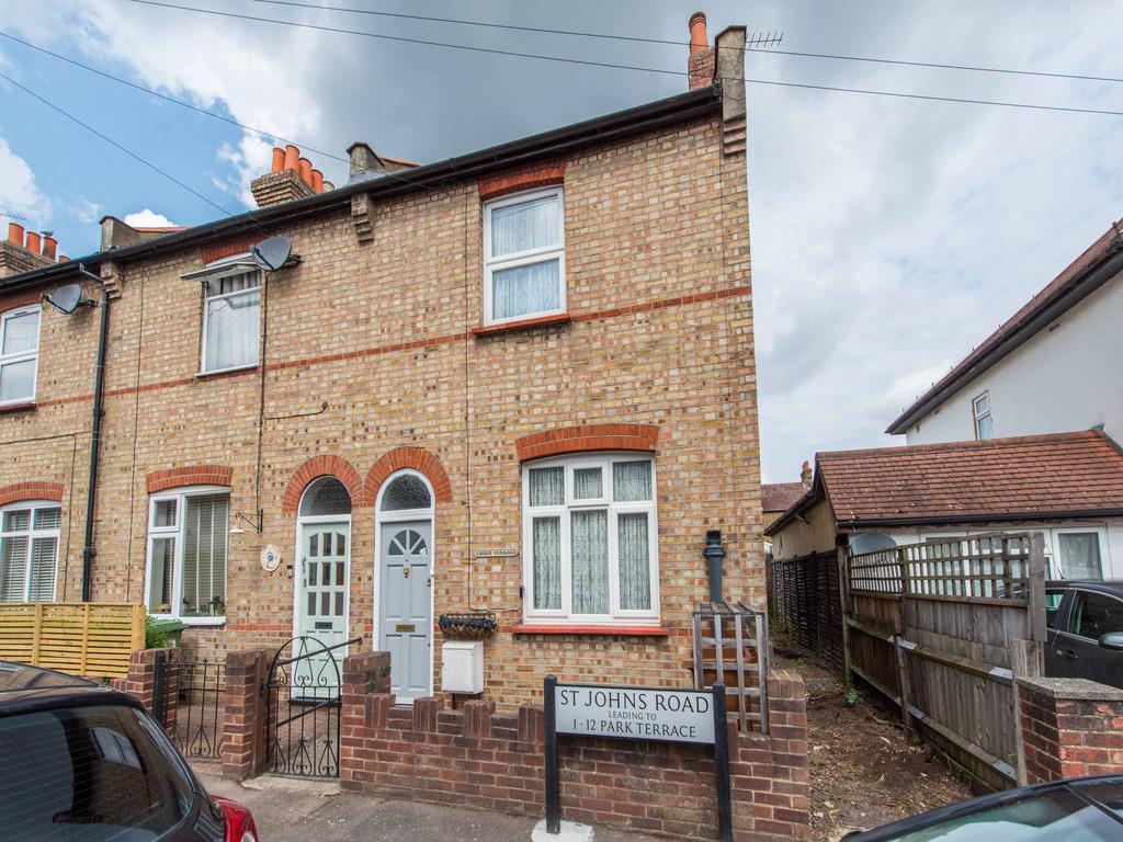 St. Johns Road, Carshalton 2 bed end of terrace house £395,000