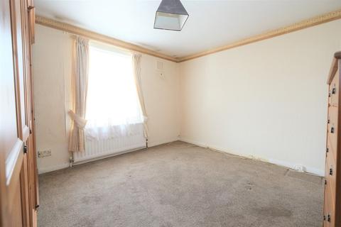 16 Albert Road, St Mary Cray, Orpington, BR5 4AF