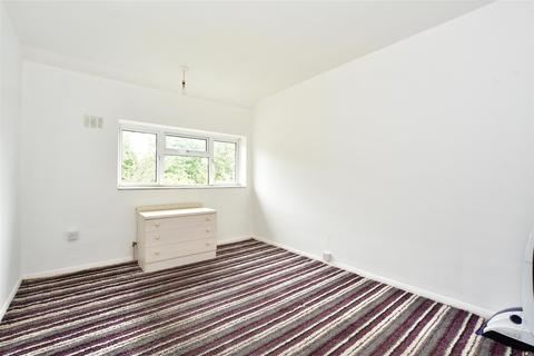 117 Midfield Way, Orpington, BR5 2QW