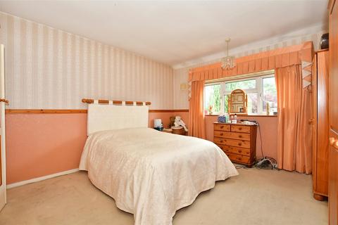 117 Midfield Way, Orpington, BR5 2QW