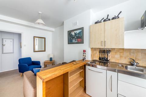 1 bedroom apartment to rent, Neal Street, Seven Dials WC2
