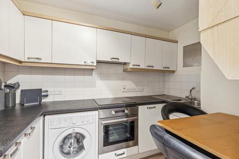 1 bedroom flat to rent, Archery Steps, St. Georges Fields, London