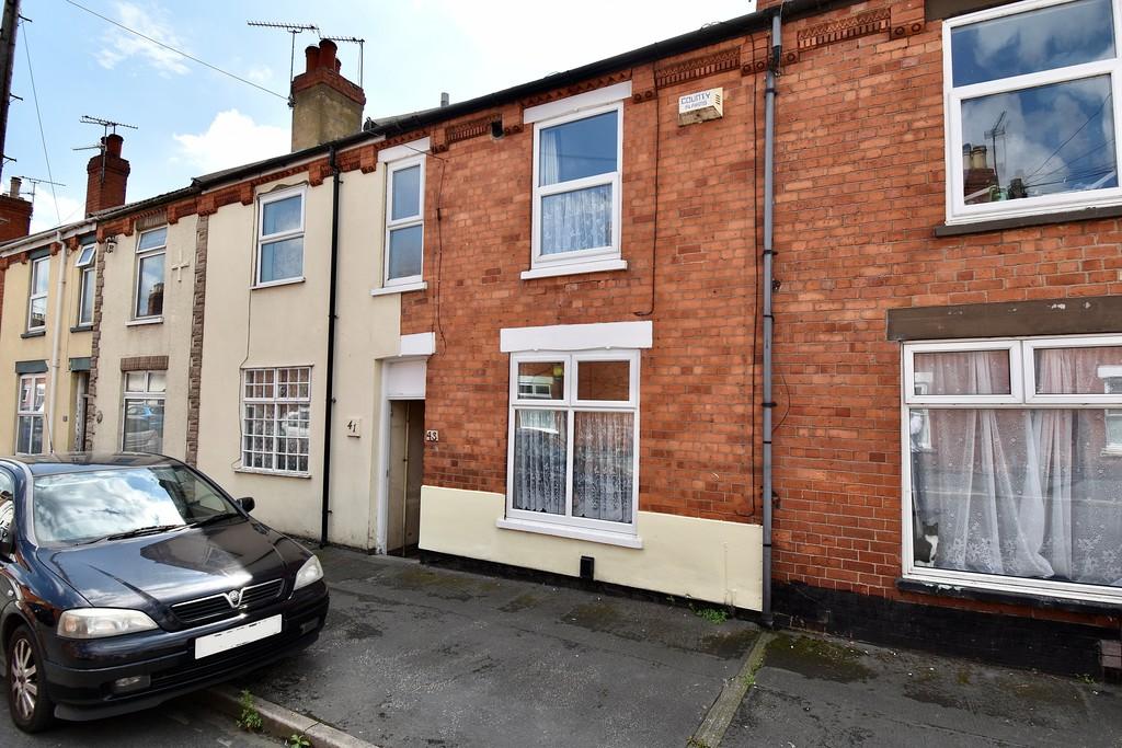 Henley Street, Lincoln 3 bed terraced house £130,000