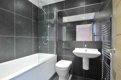 3 bedroom detached house to rent, Dean Park Mews, Stockbridge, Edinburgh
