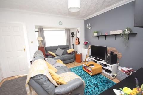 13 Helene Grove, Grimsby, DN32 8JX