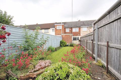 13 Helene Grove, Grimsby, DN32 8JX