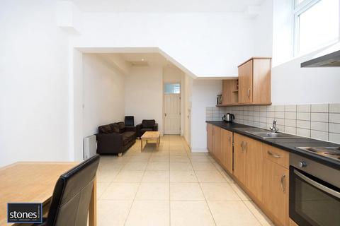 3 bedroom apartment to rent, Islip Street, Kentish Town, London, NW5