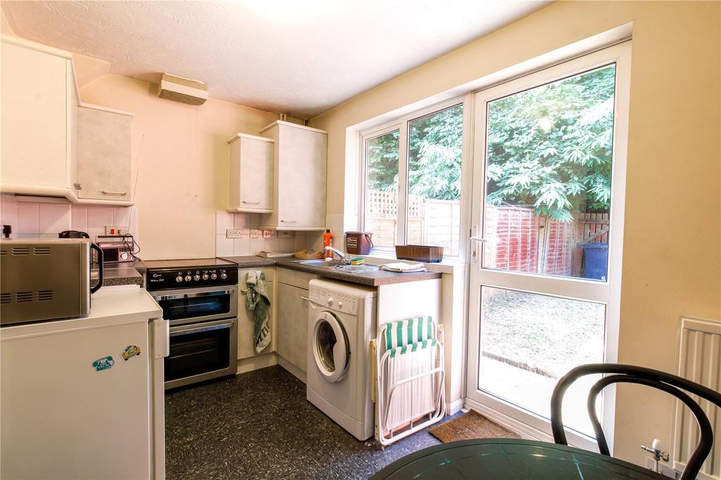 Whiteway Close, St Anne's, BS4 2 bed terraced house £220,000
