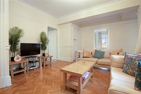 3 bedroom flat to rent, Chiltern Court, Baker Street, London