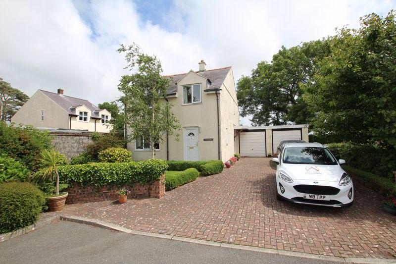 Bethel, Anglesey 4 bed detached house £235,000