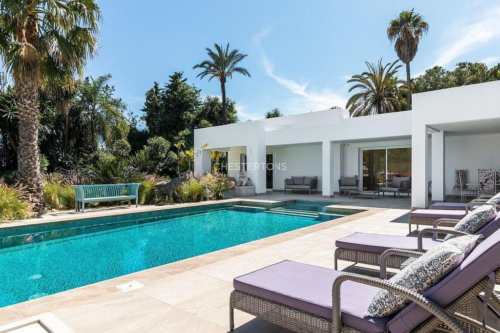 Saladillo Benamara, 29688, Spain 5 bed house - £2,996,143* (€3,495,000)