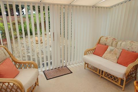 3 Pine Close, Porthcawl, CF36 5NX