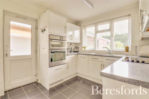 12 Randalls Drive, Hutton, Brentwood, CM13 1NW