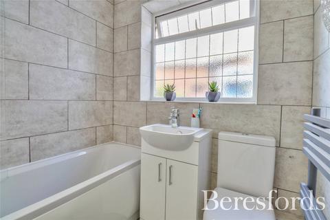 12 Randalls Drive, Hutton, Brentwood, CM13 1NW