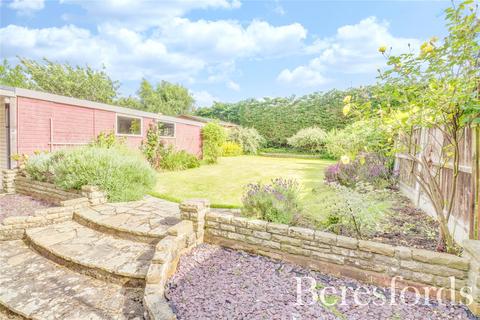12 Randalls Drive, Hutton, Brentwood, CM13 1NW